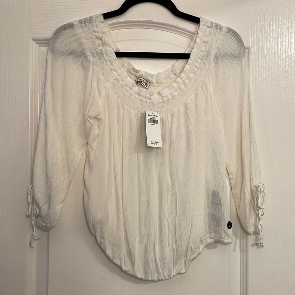 NWT Abercrombie & Fitch Off-the-shoulder Blouse